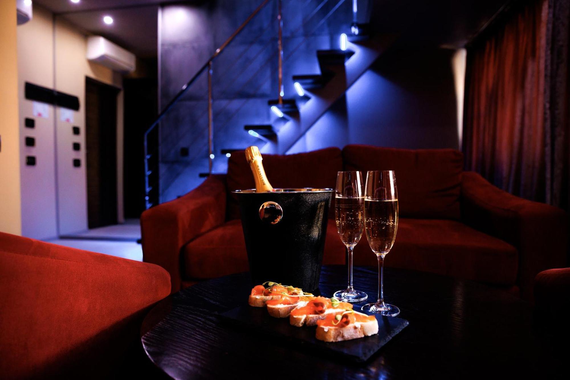 Lh Hotel&Spa ลวีฟ ภายนอก รูปภาพ